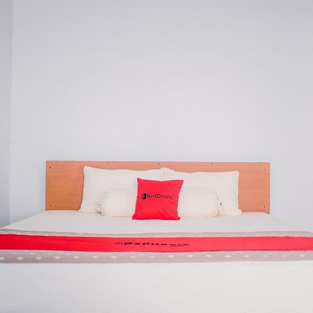 Reddoorz Near Sirkuit Sentul Hotell Bogor Eksteriør bilde