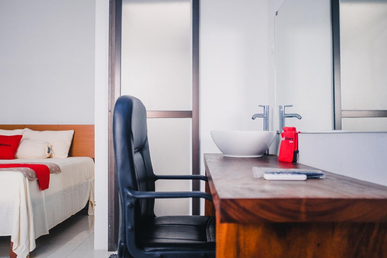 Reddoorz Near Sirkuit Sentul Hotell Bogor Eksteriør bilde